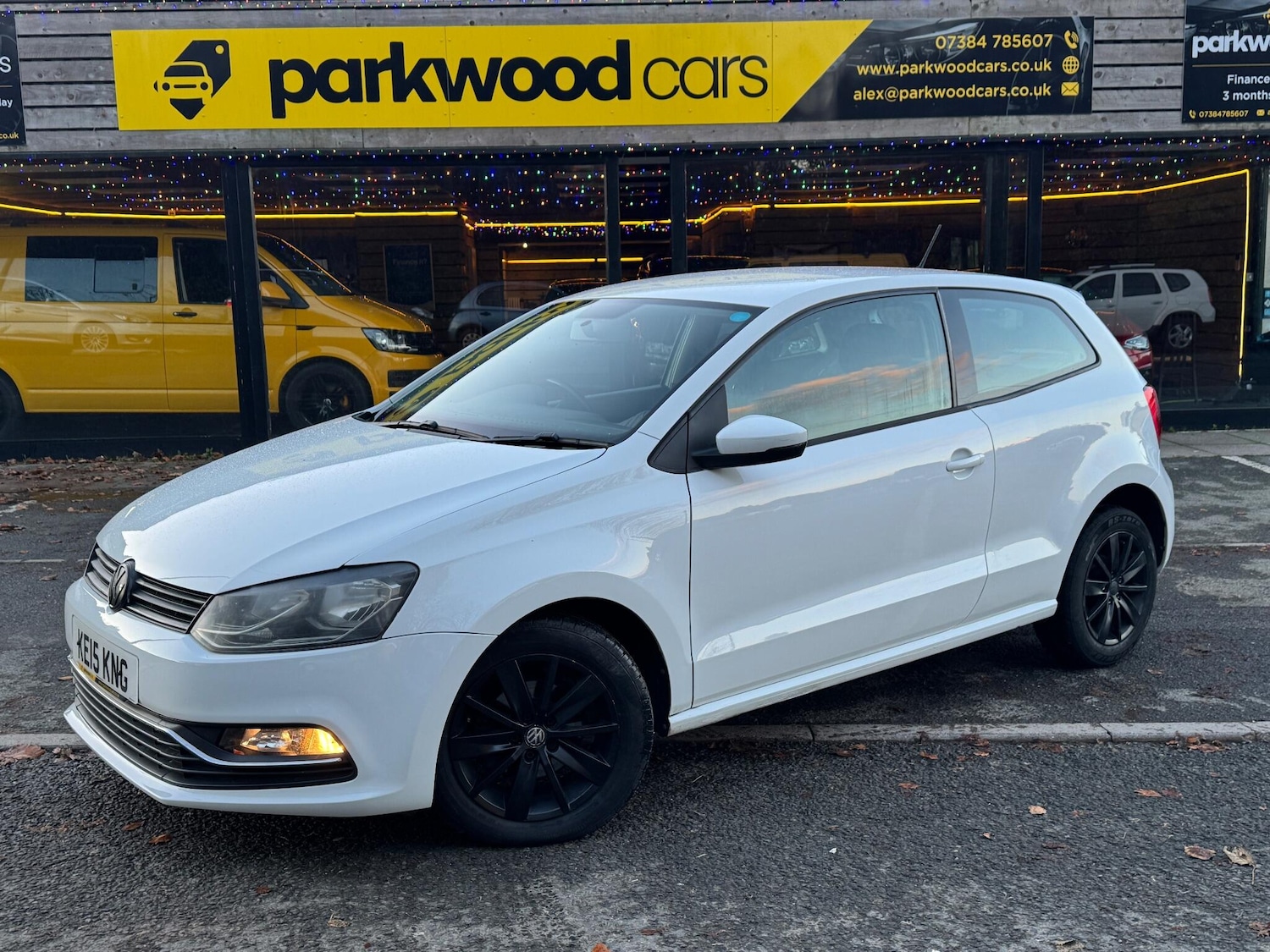 Used Volkswagen Polo 2015 for sale - 76645736: Photo 2