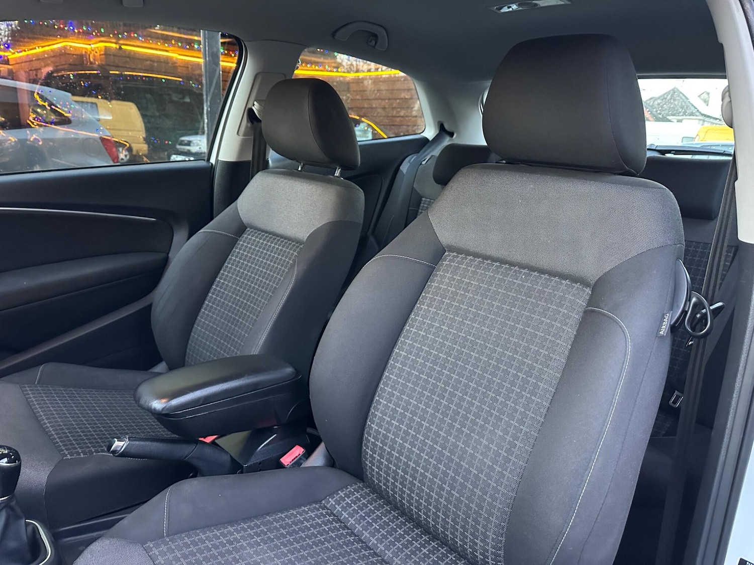 Used Volkswagen Polo 2015 for sale - 76645736: Photo 33