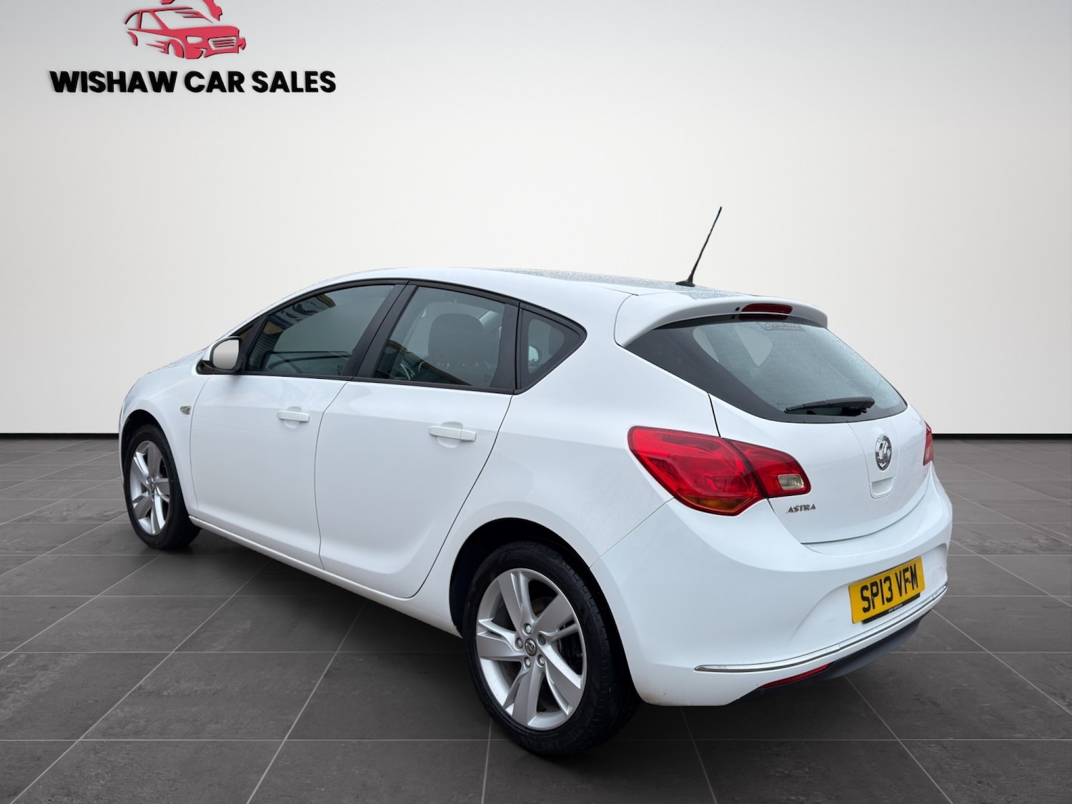 Used Vauxhall Astra 2013 for sale - 77851421: Photo 5