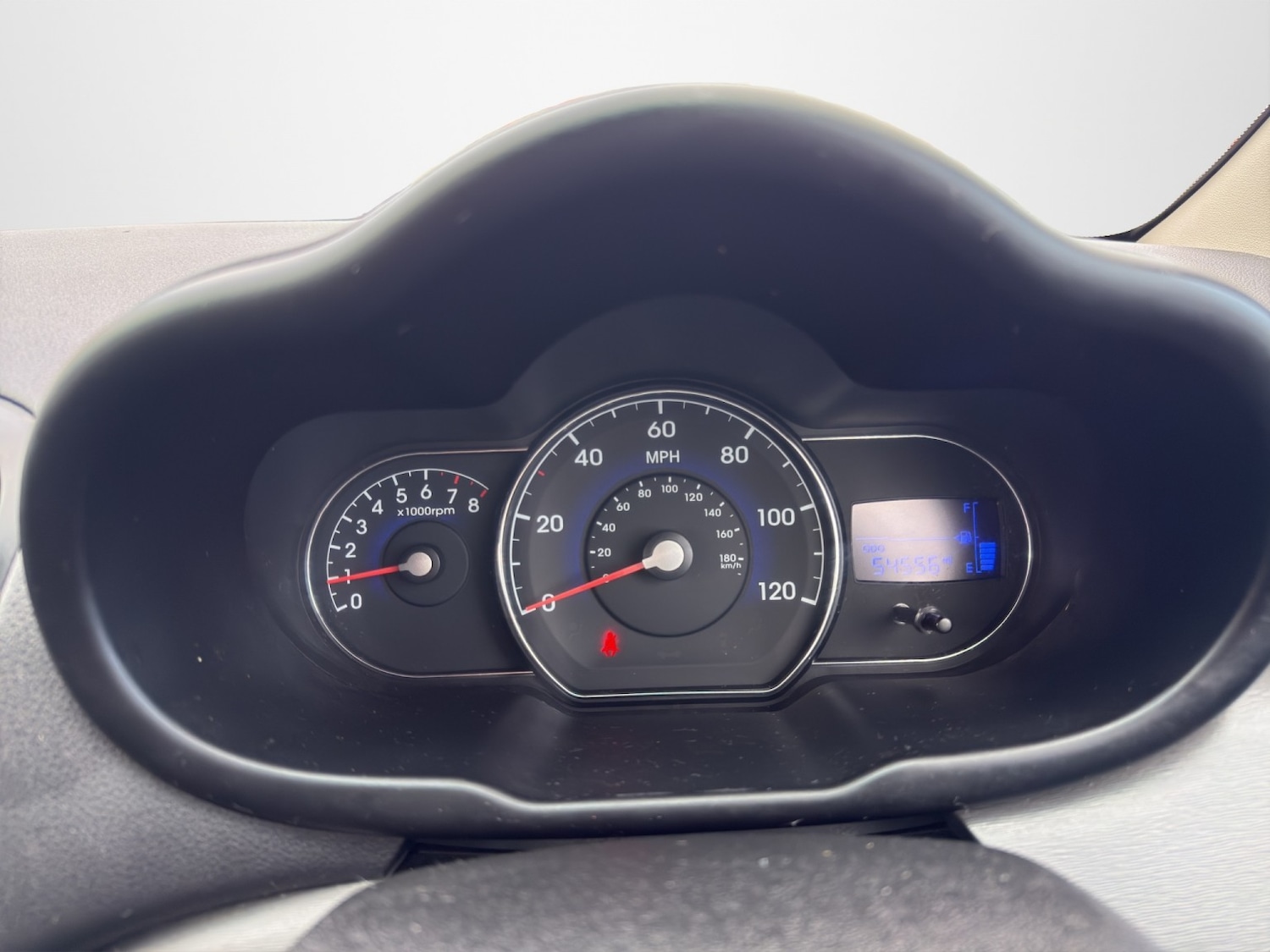 Used Hyundai i10 2011 for sale - 77400084: Photo 11