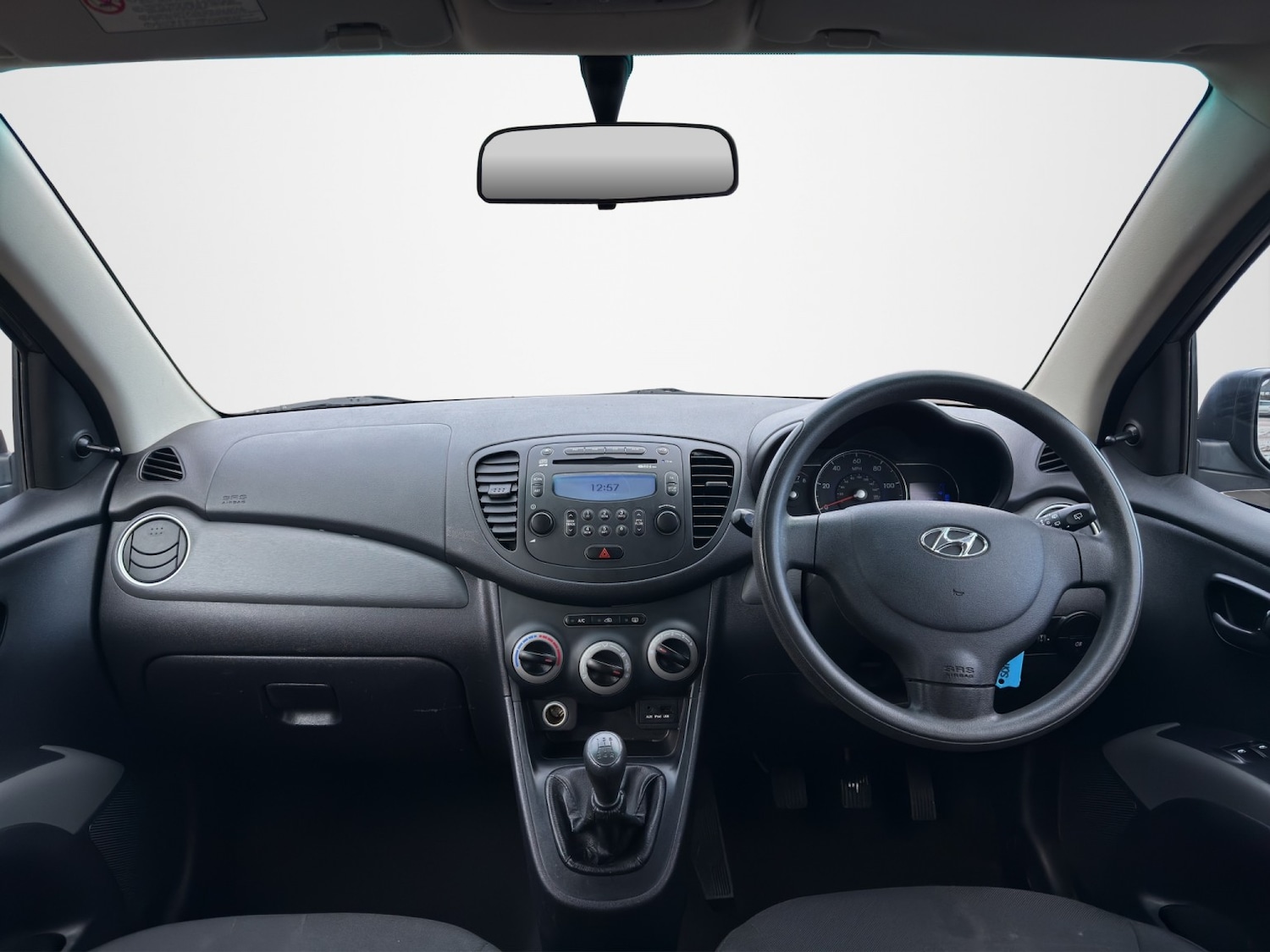 Used Hyundai i10 2011 for sale - 77400084: Photo 13