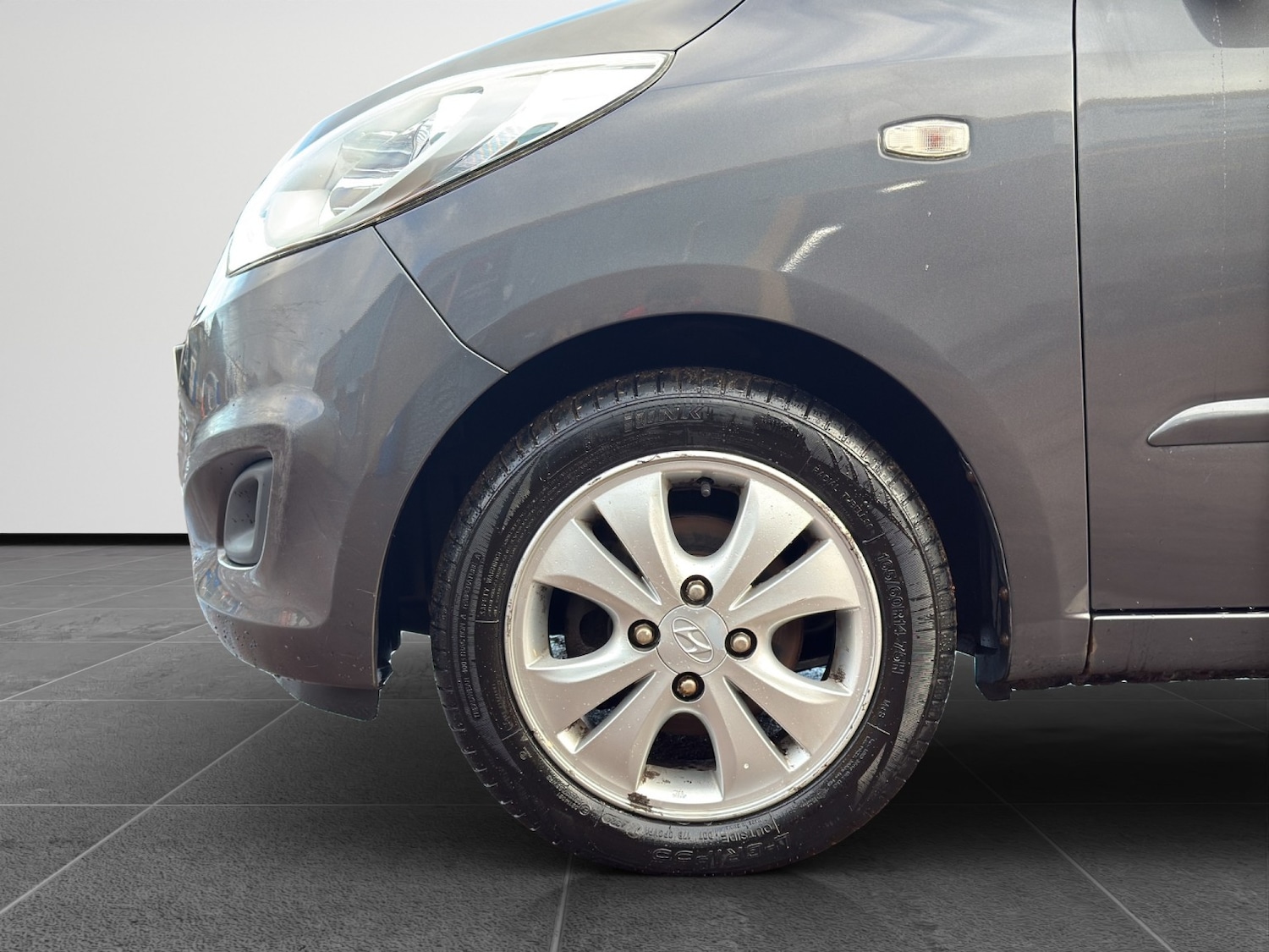 Used Hyundai i10 2011 for sale - 77400084: Photo 17