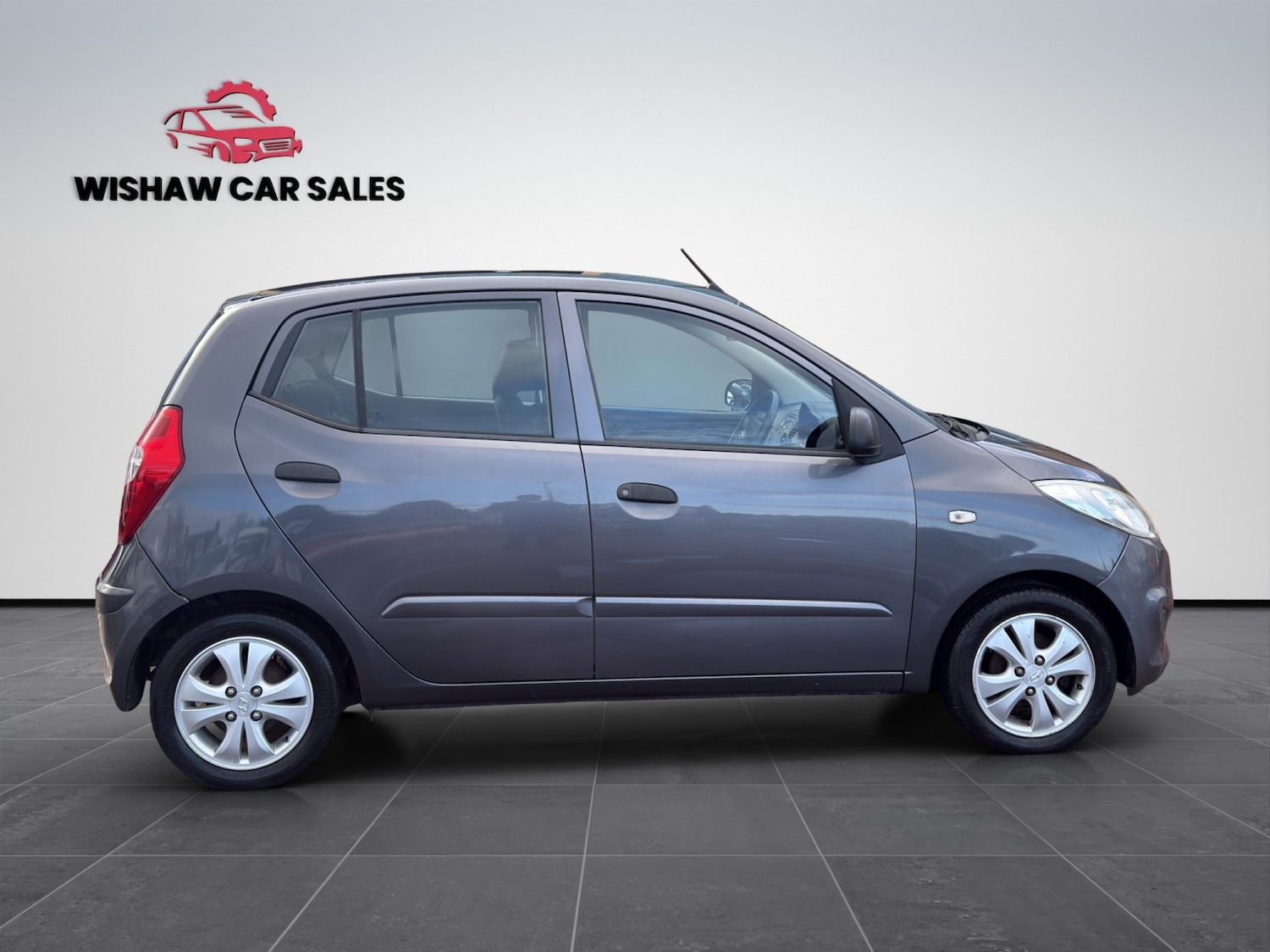 Used Hyundai i10 2011 for sale - 77400084: Photo 8