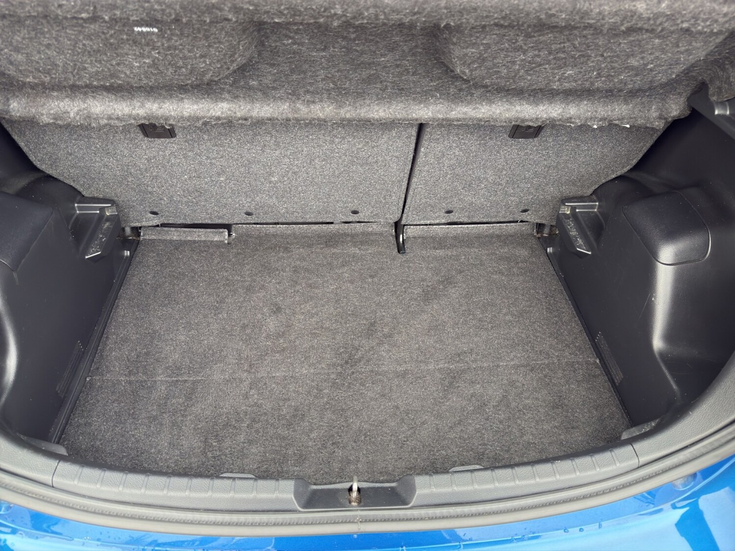 Used Toyota Yaris 2015 for sale - 76751777: Photo 20