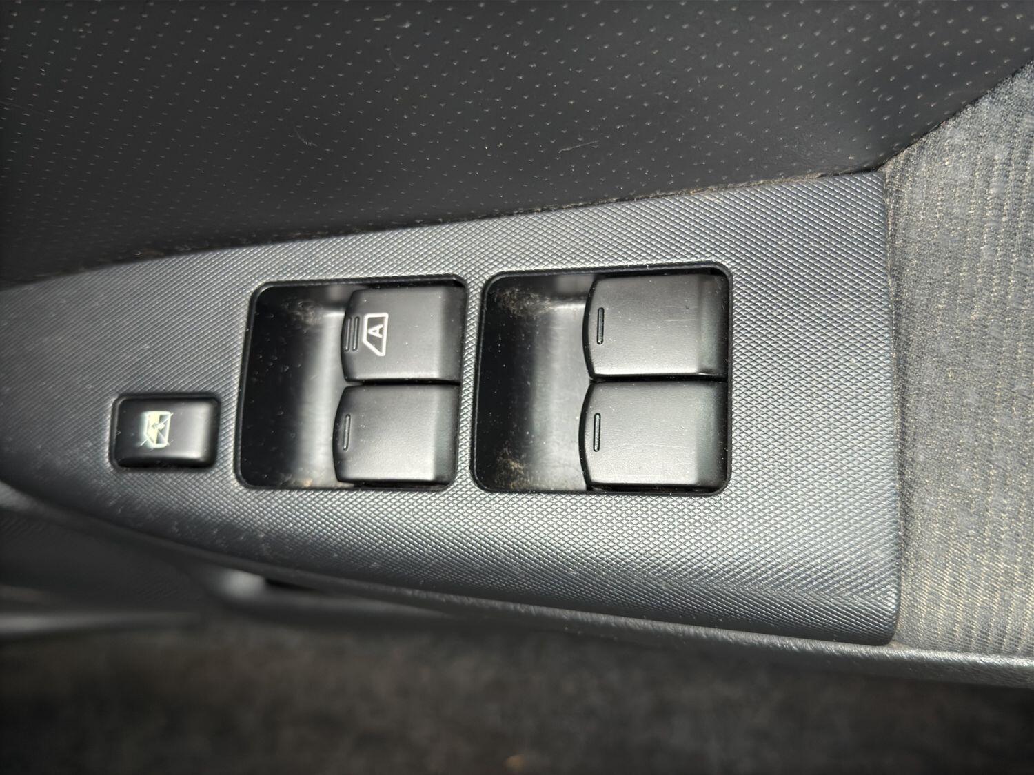 Used Nissan Note 2012 for sale - 76107354: Photo 12