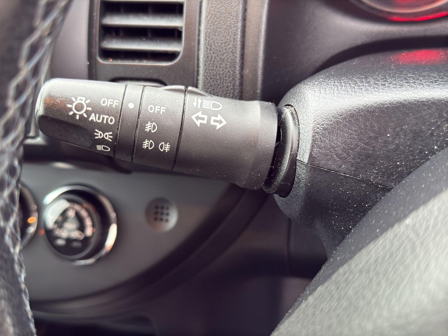 Used Nissan Note 2012 for sale - 76107354: Photo 19
