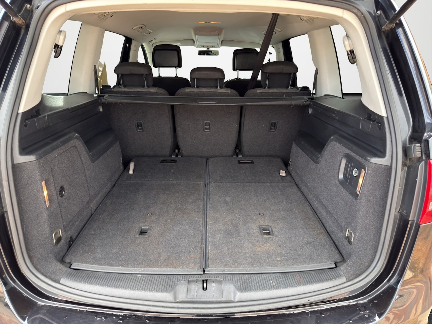 Used Volkswagen Sharan 2015 for sale - 78141057: Photo 20