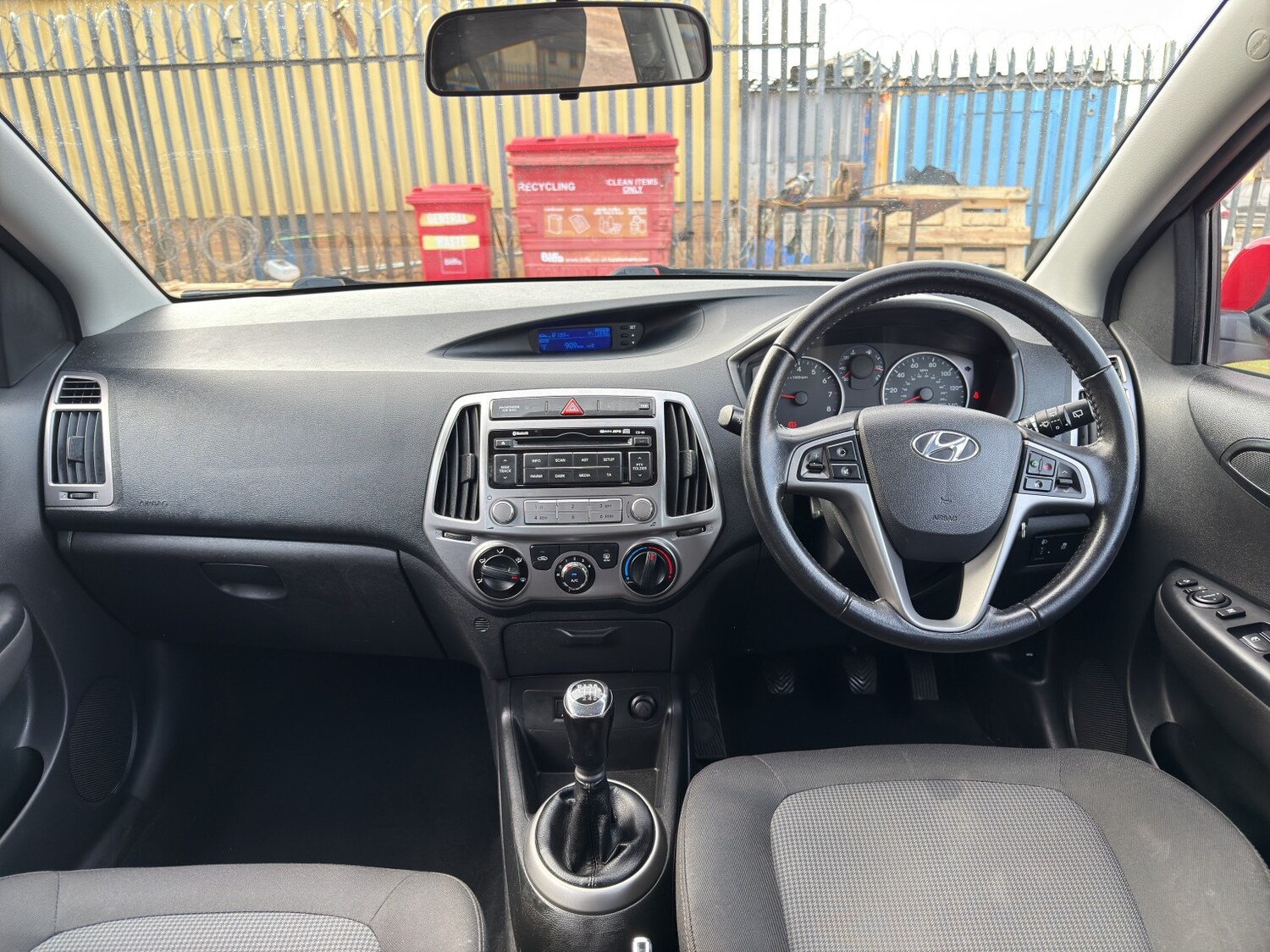 Used Hyundai i20 2012 for sale - 77636930: Photo 14