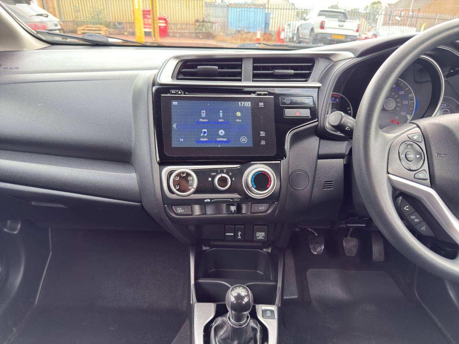 Used Honda Jazz 2019 for sale - 76793825: Photo 16