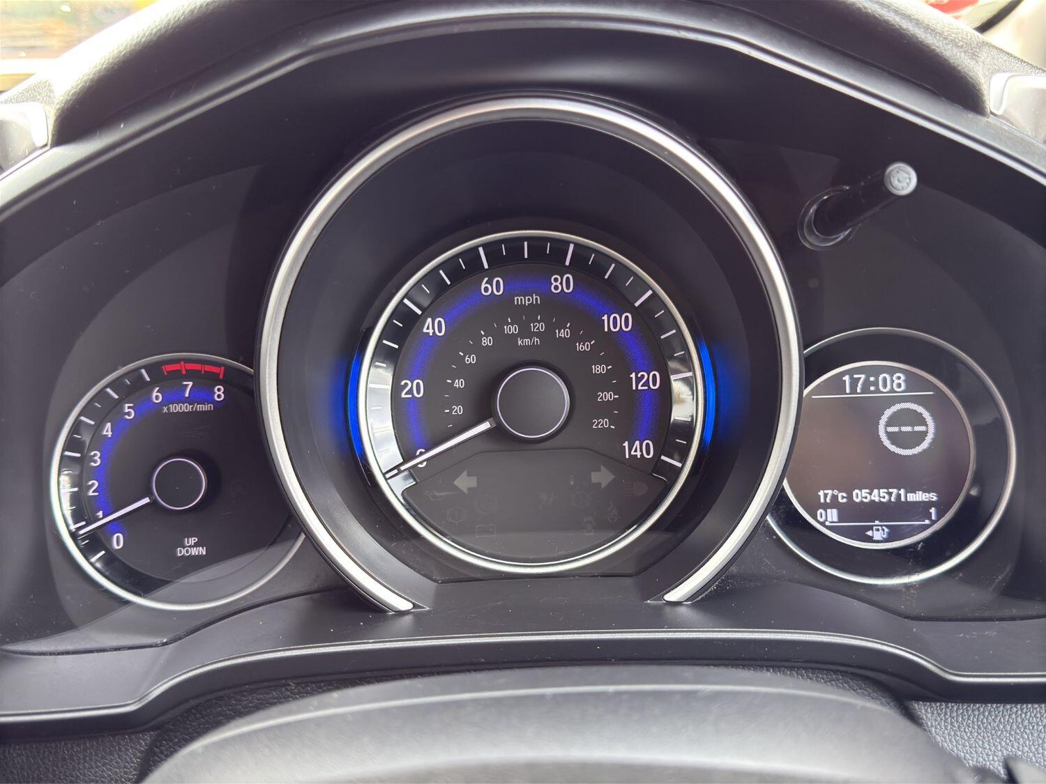 Used Honda Jazz 2019 for sale - 76793825: Photo 17