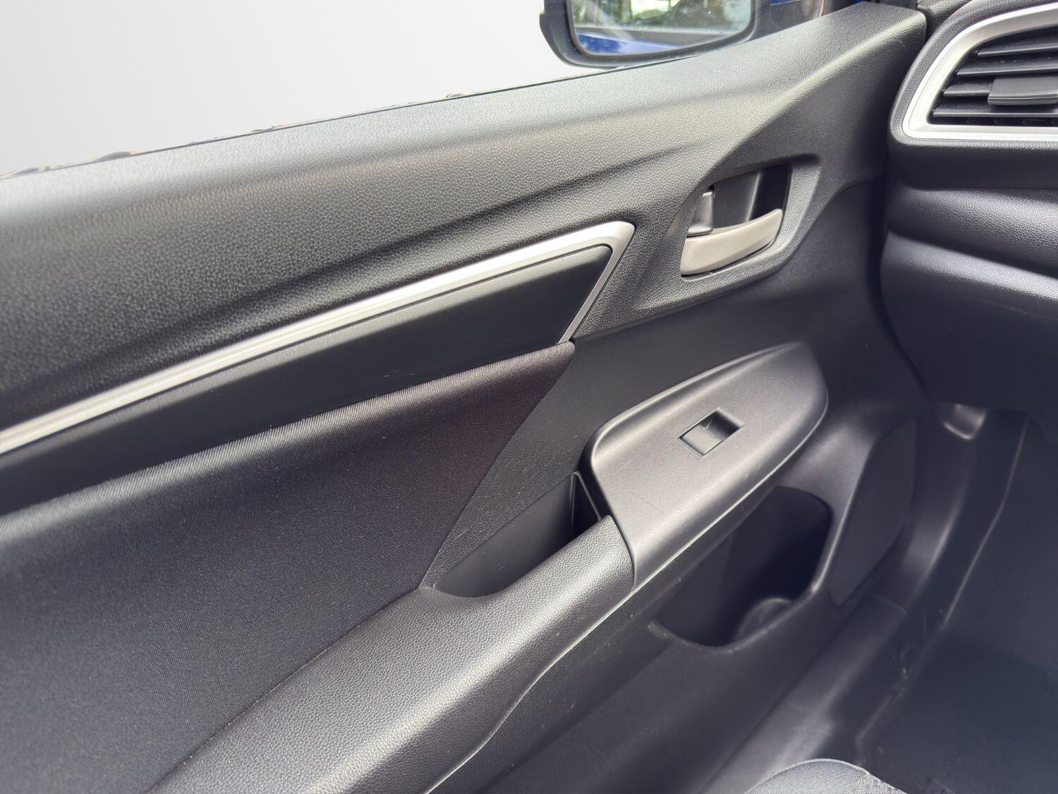 Used Honda Jazz 2019 for sale - 76793825: Photo 20