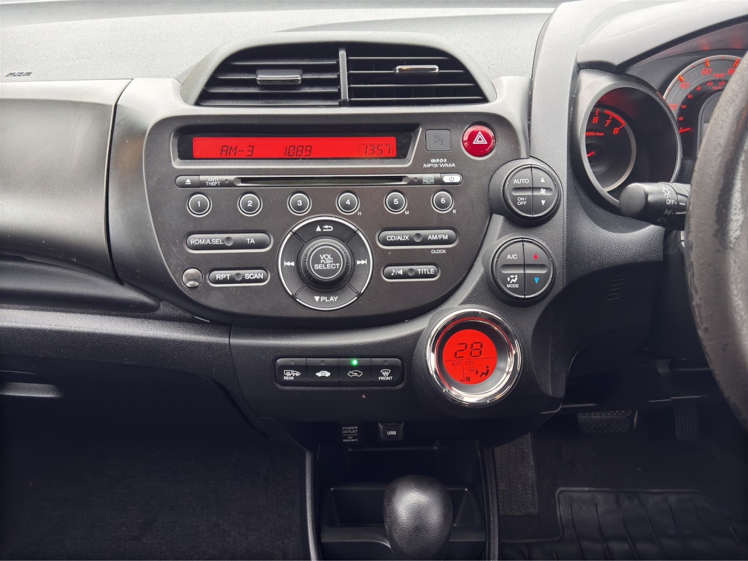 Used Honda Jazz 2012 for sale - 77636981: Photo 16