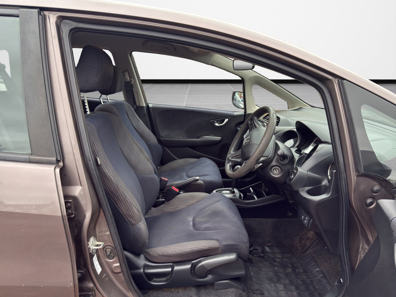 Used Honda Jazz 2012 for sale - 77636981: Photo 9