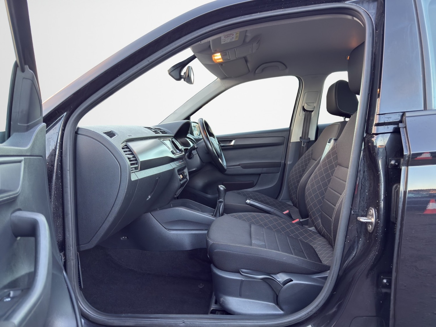 Used Skoda Fabia 2017 for sale - 77053729: Photo 17