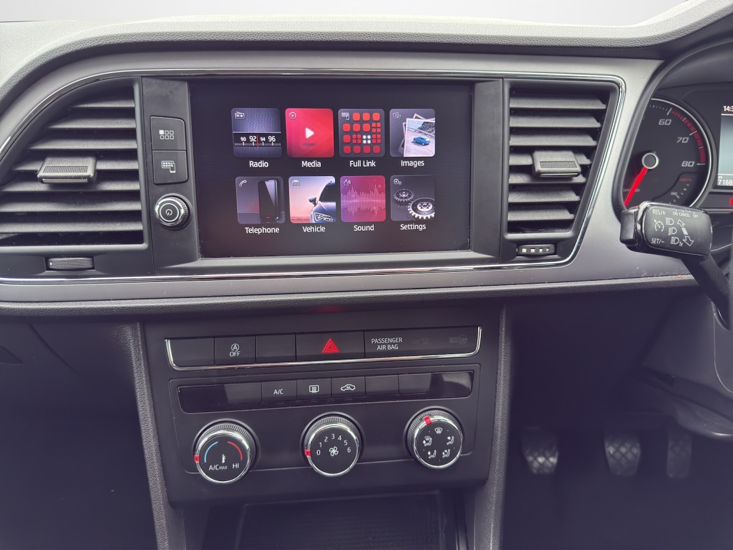 Used SEAT Leon 2019 for sale - 77237099: Photo 16