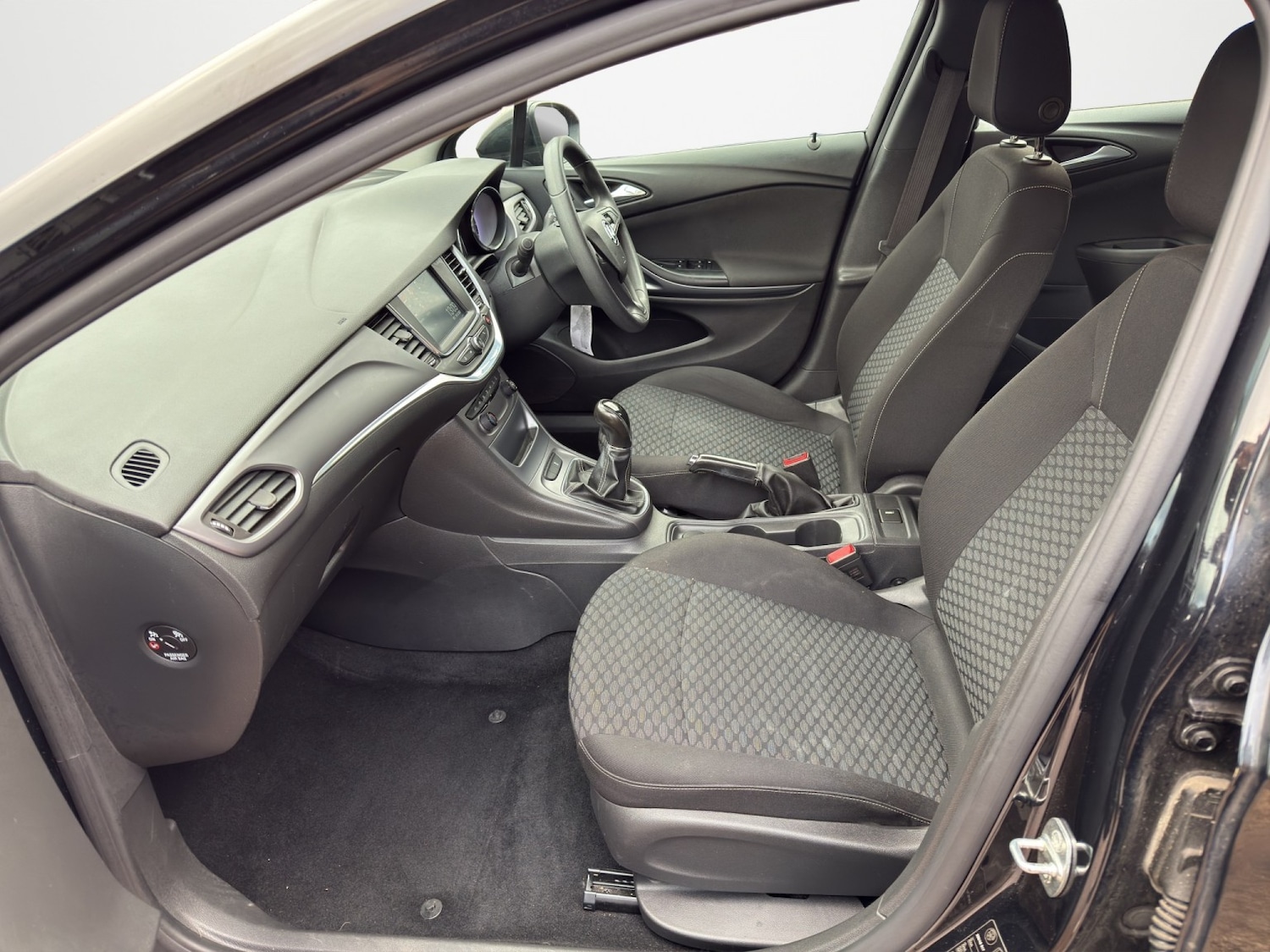 Used Vauxhall Astra 2016 for sale - 77008163: Photo 18