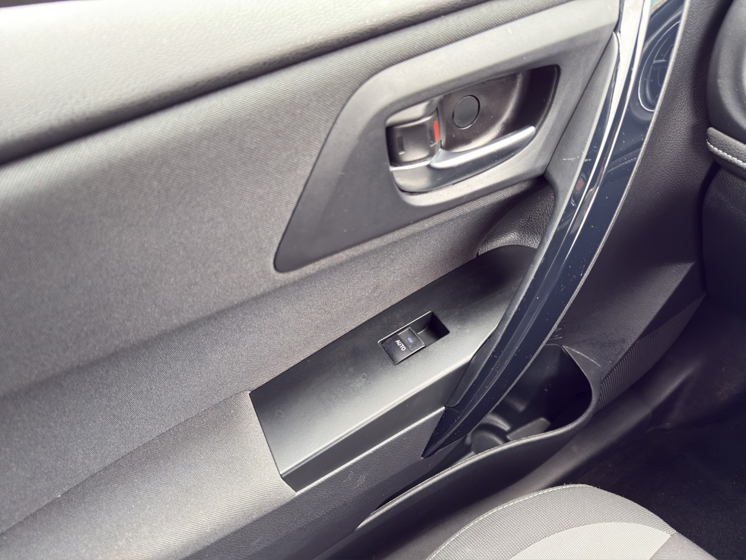 Used Toyota Auris 2018 for sale - 77851470: Photo 17