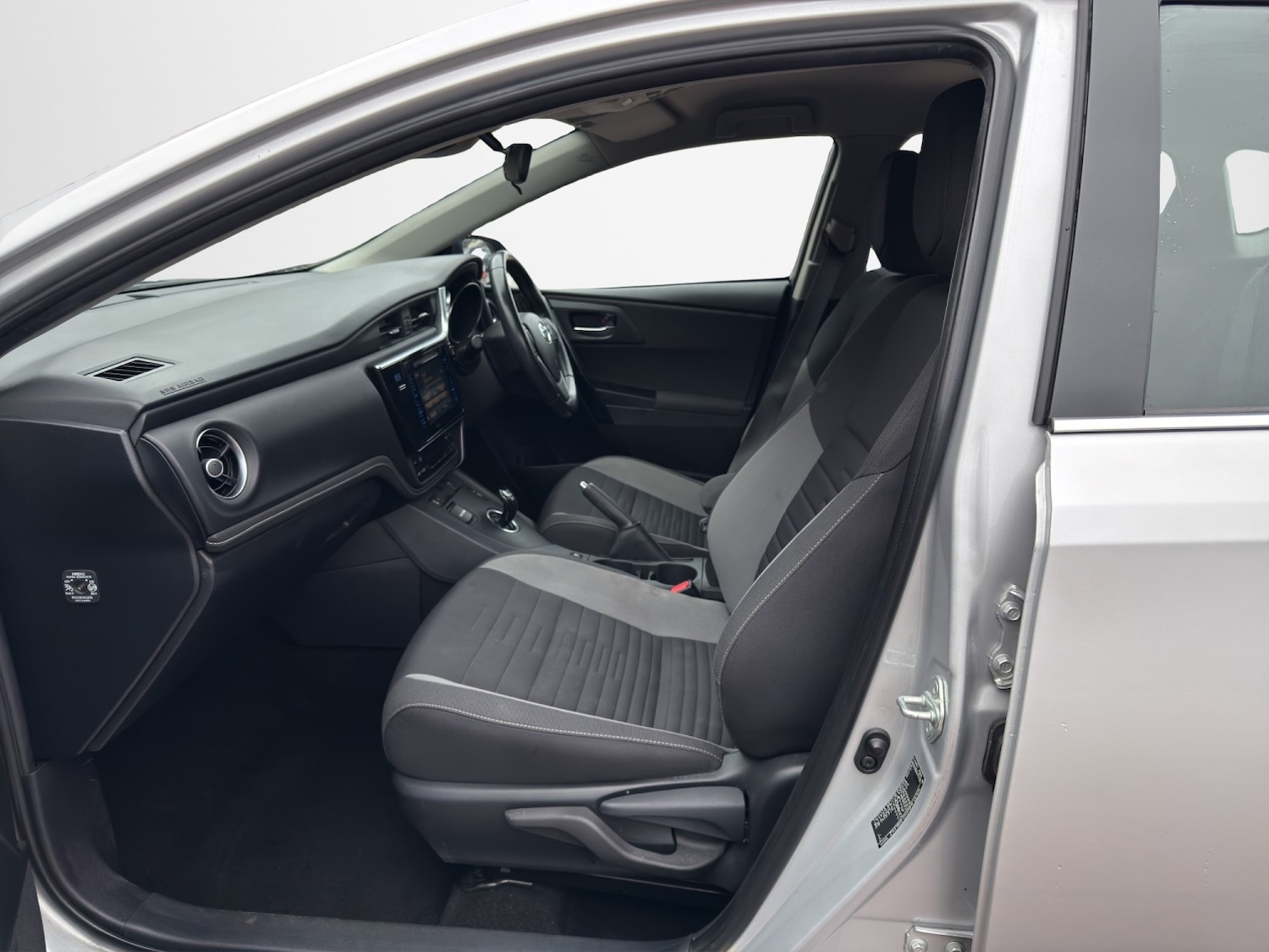 Used Toyota Auris 2018 for sale - 77851470: Photo 18