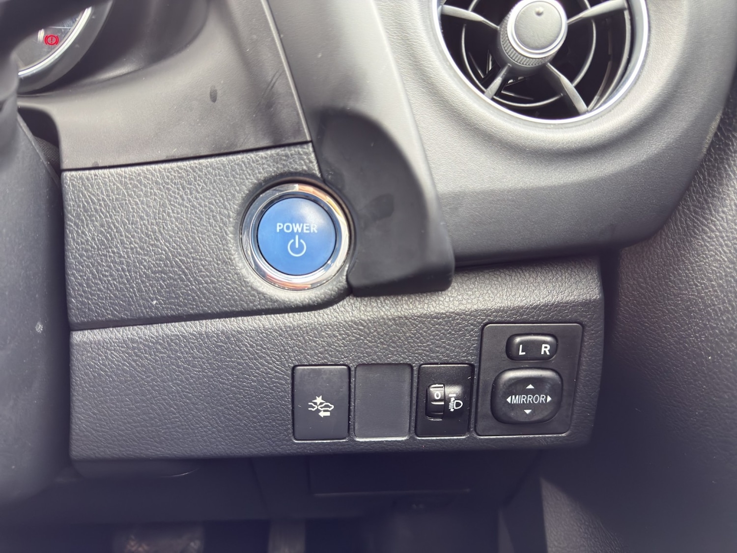 Used Toyota Auris 2018 for sale - 77851470: Photo 21