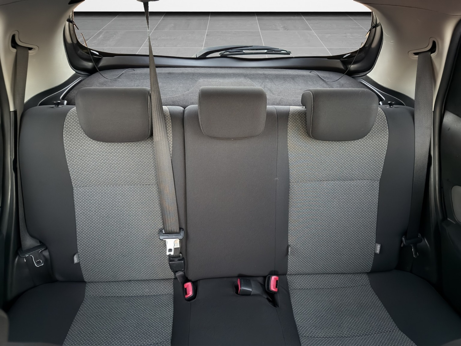 Used Toyota Yaris 2015 for sale - 76596550: Photo 13