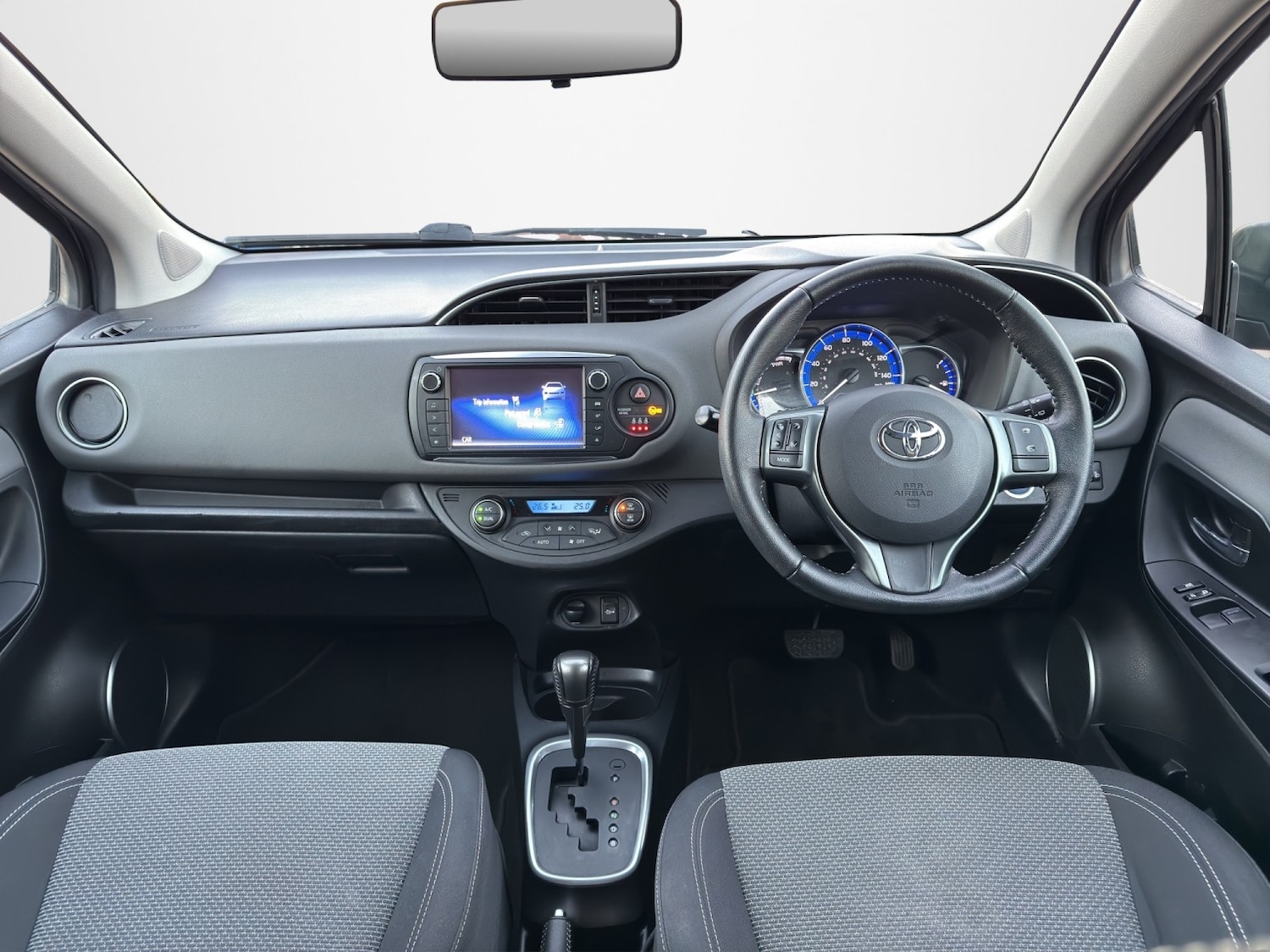 Used Toyota Yaris 2015 for sale - 76596550: Photo 14