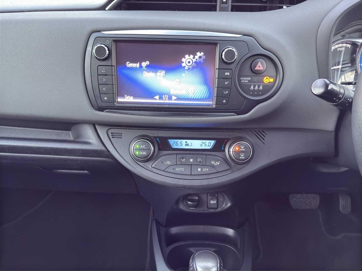 Used Toyota Yaris 2015 for sale - 76596550: Photo 16