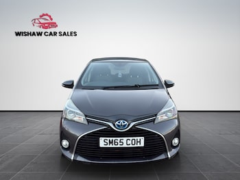 Used Toyota Yaris 2015 for sale - 76596550: Photo