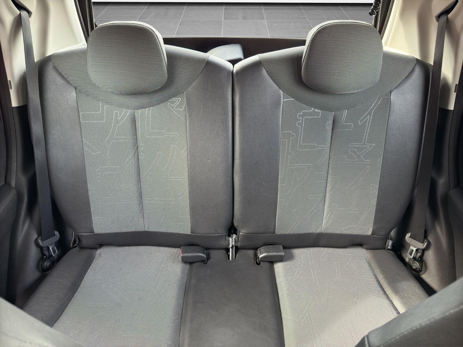 Used Toyota AYGO 2014 for sale - 76482858: Photo 13