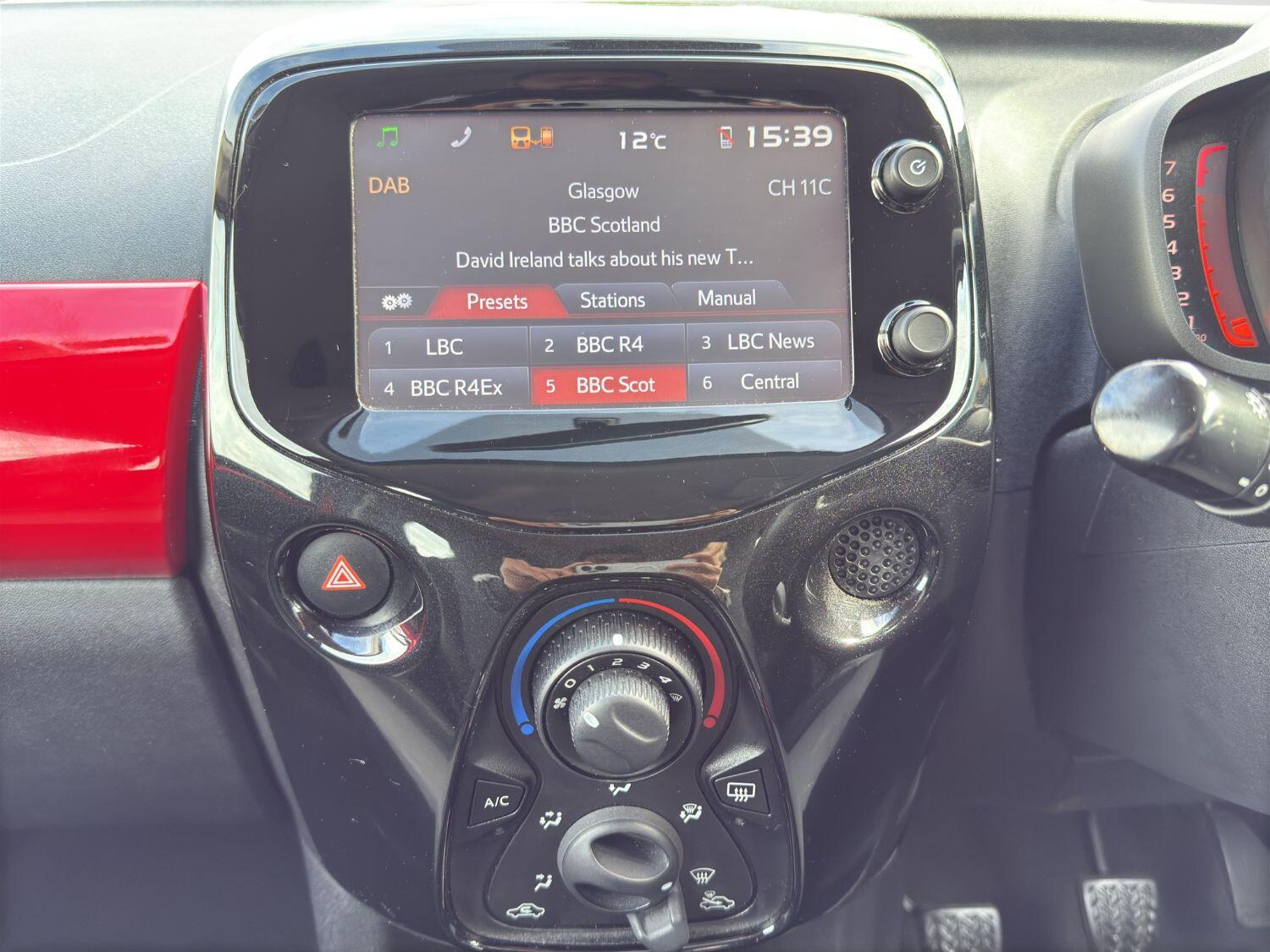 Used Toyota AYGO 2014 for sale - 76482858: Photo 16