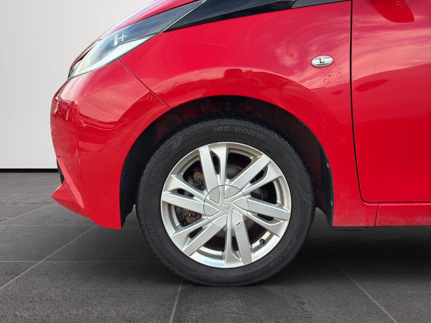 Used Toyota AYGO 2014 for sale - 76482858: Photo 21