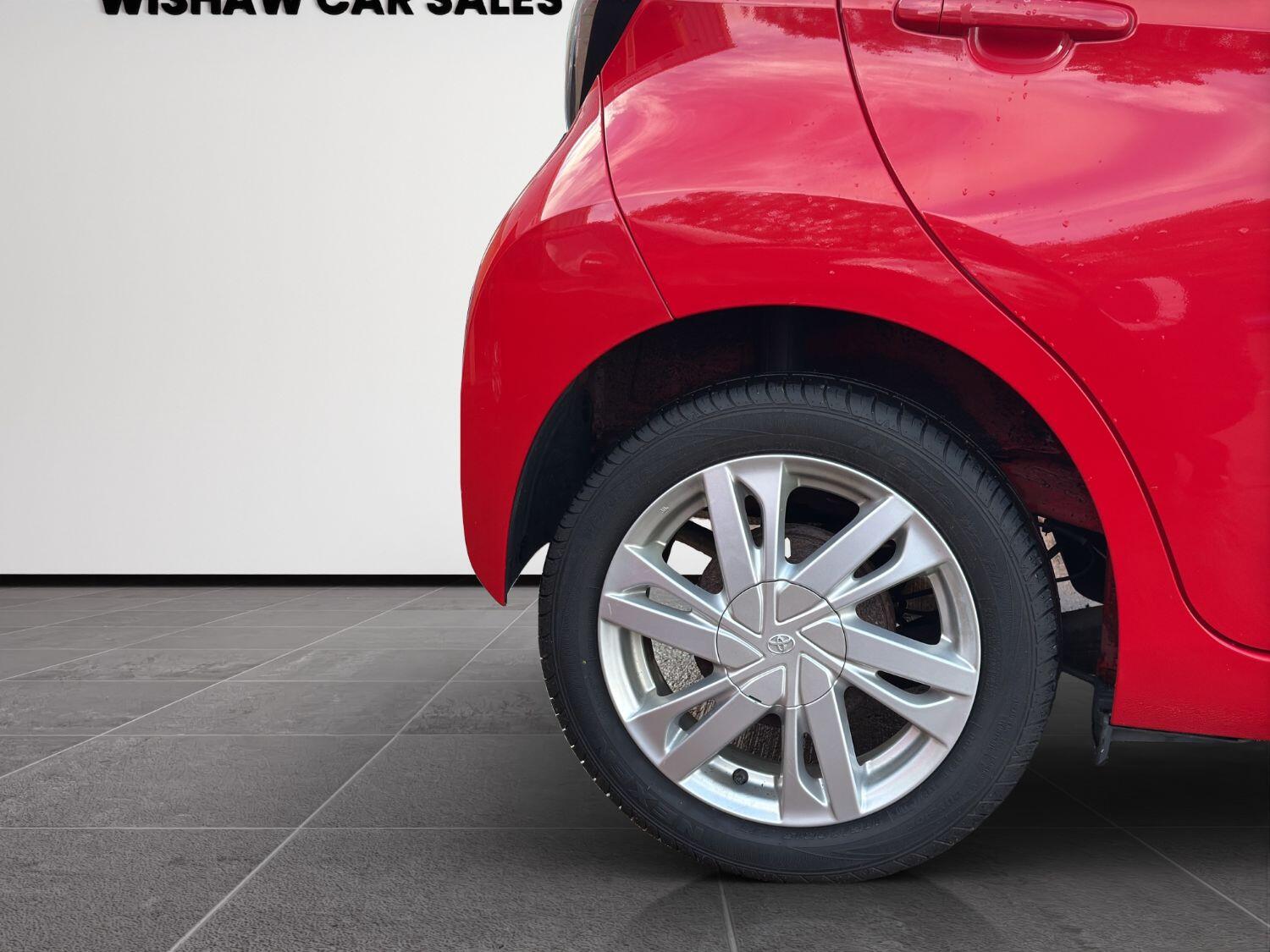 Used Toyota AYGO 2014 for sale - 76482858: Photo 24