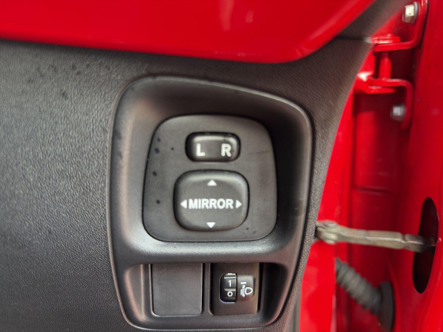 Used Toyota AYGO 2014 for sale - 76482858: Photo 26