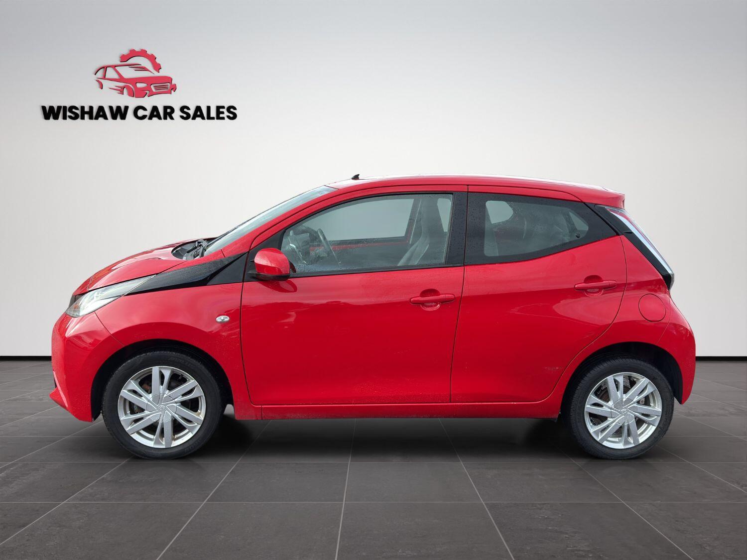 Used Toyota AYGO 2014 for sale - 76482858: Photo 5