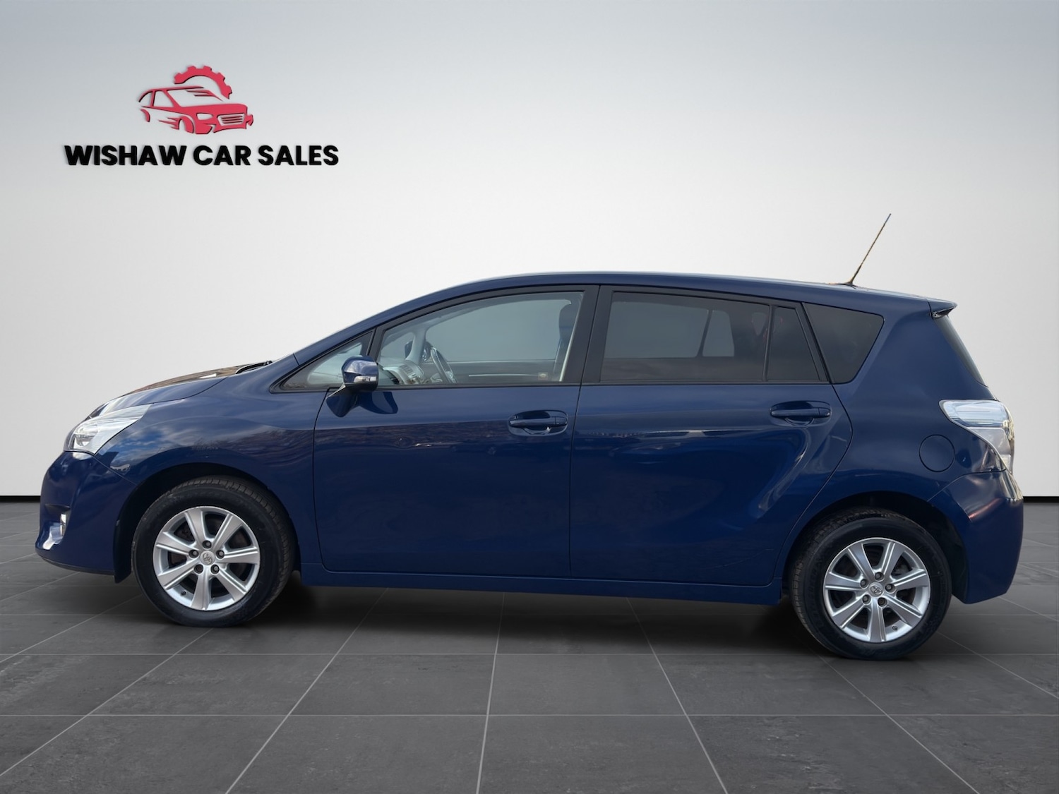 Used Toyota Verso 2015 for sale - 76380326: Photo 4