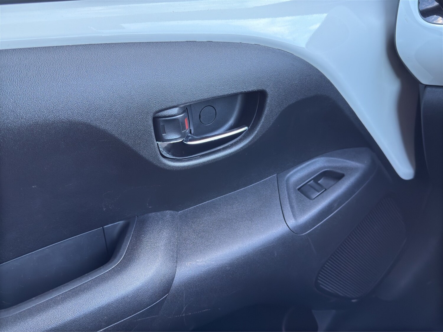 Used Toyota AYGO 2015 for sale - 77991740: Photo 17