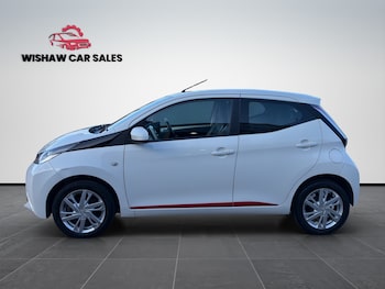 Used Toyota AYGO 2015 for sale - 77991740: Photo