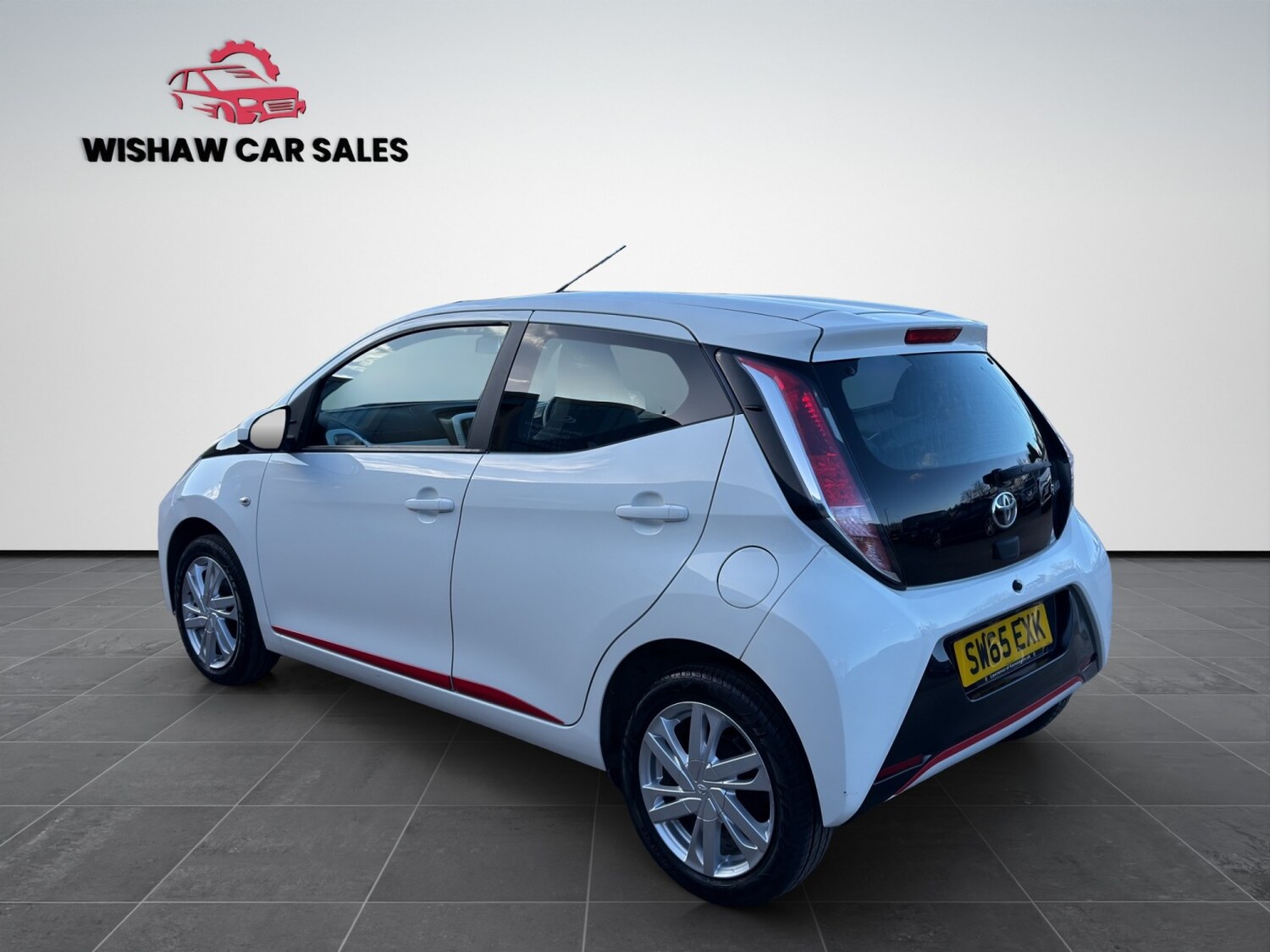 Used Toyota AYGO 2015 for sale - 77991740: Photo 5
