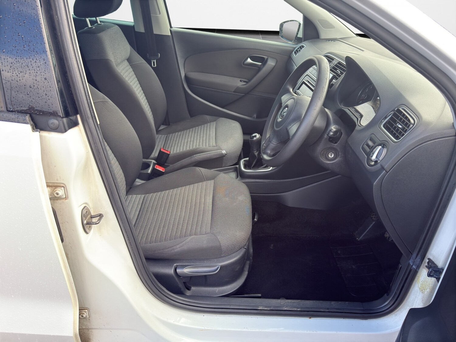 Used Volkswagen Polo 2013 for sale - 77891587: Photo 9