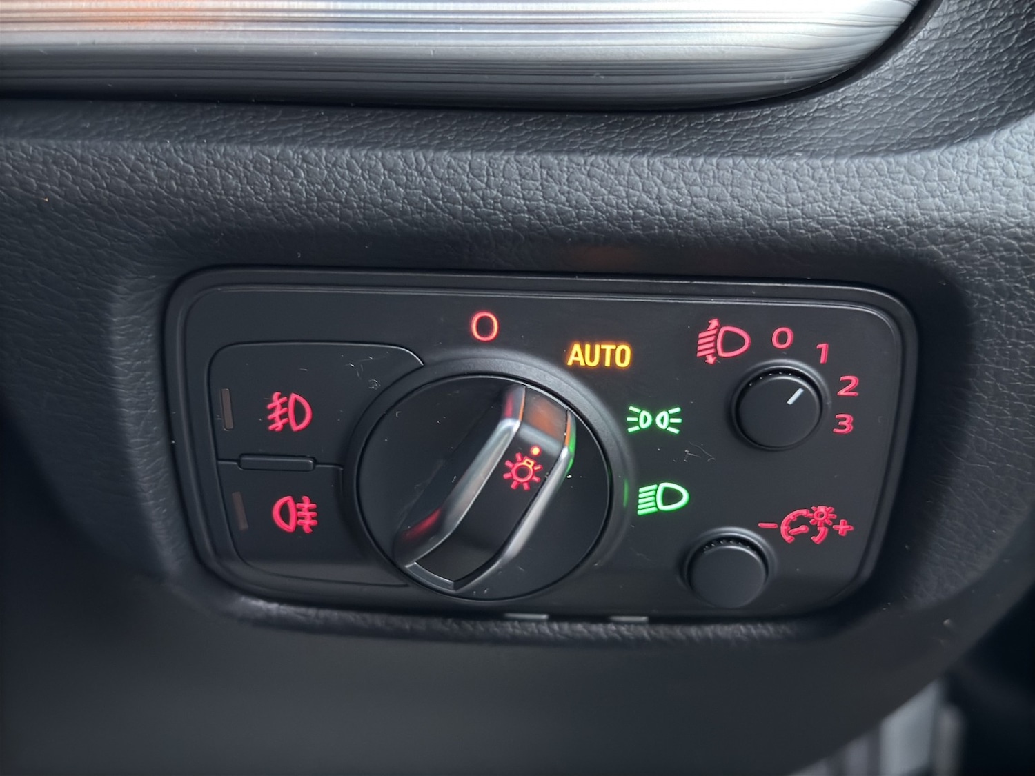 Used Audi A3 2015 for sale - 76631487: Photo 18