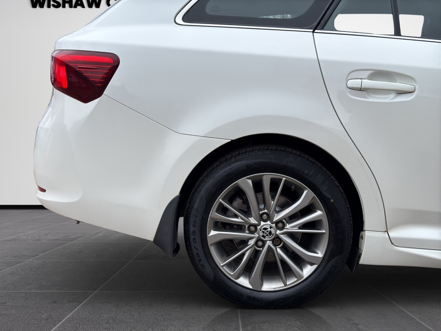 Used Toyota Avensis 2016 for sale - 78018274: Photo 24