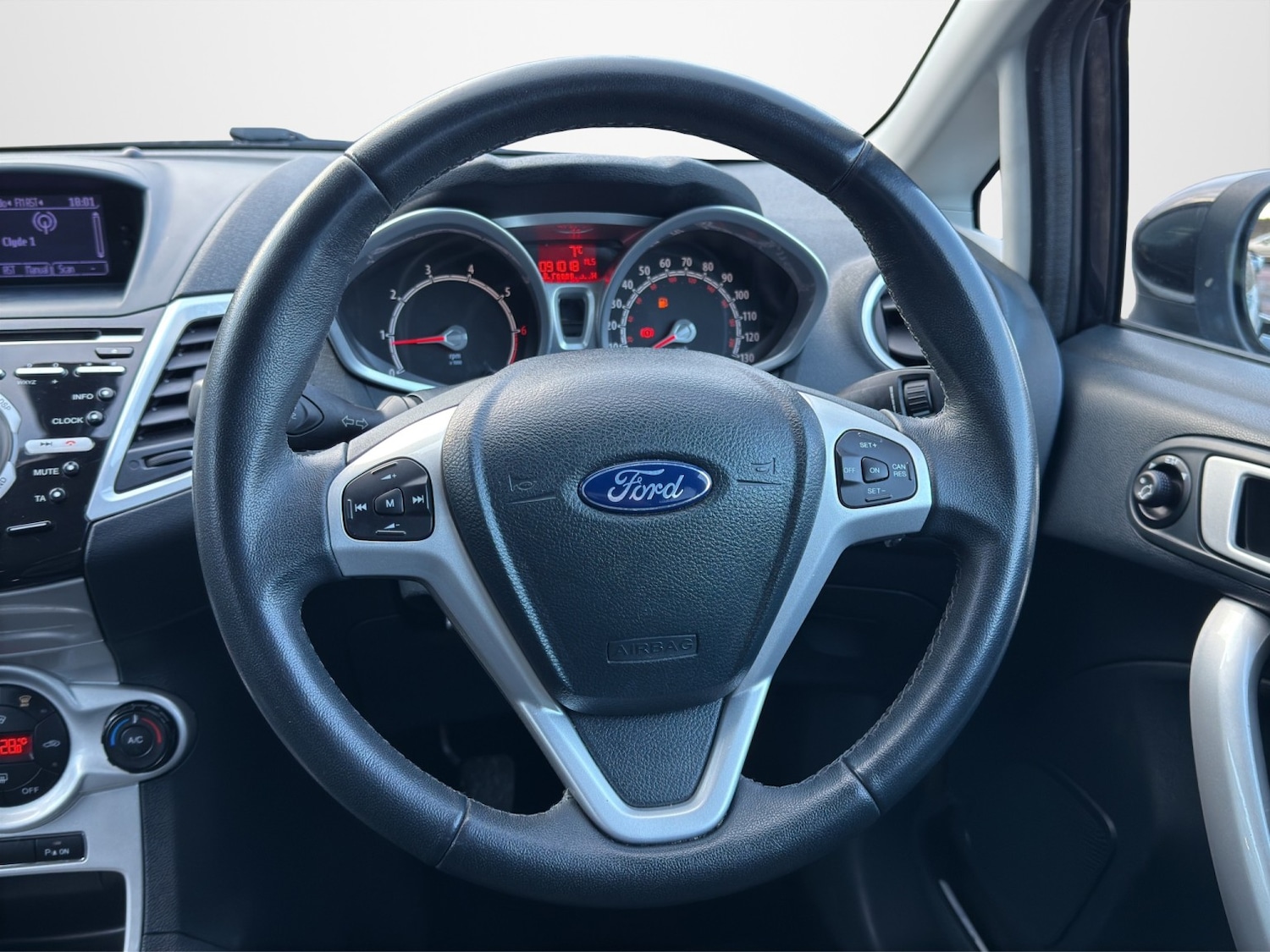 Used Ford Fiesta 2012 for sale - 78190661: Photo 10