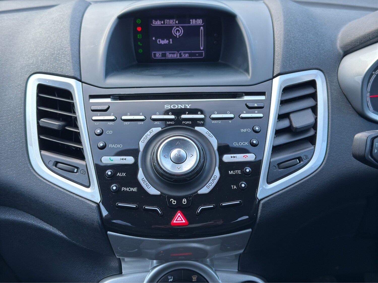 Used Ford Fiesta 2012 for sale - 78190661: Photo 16