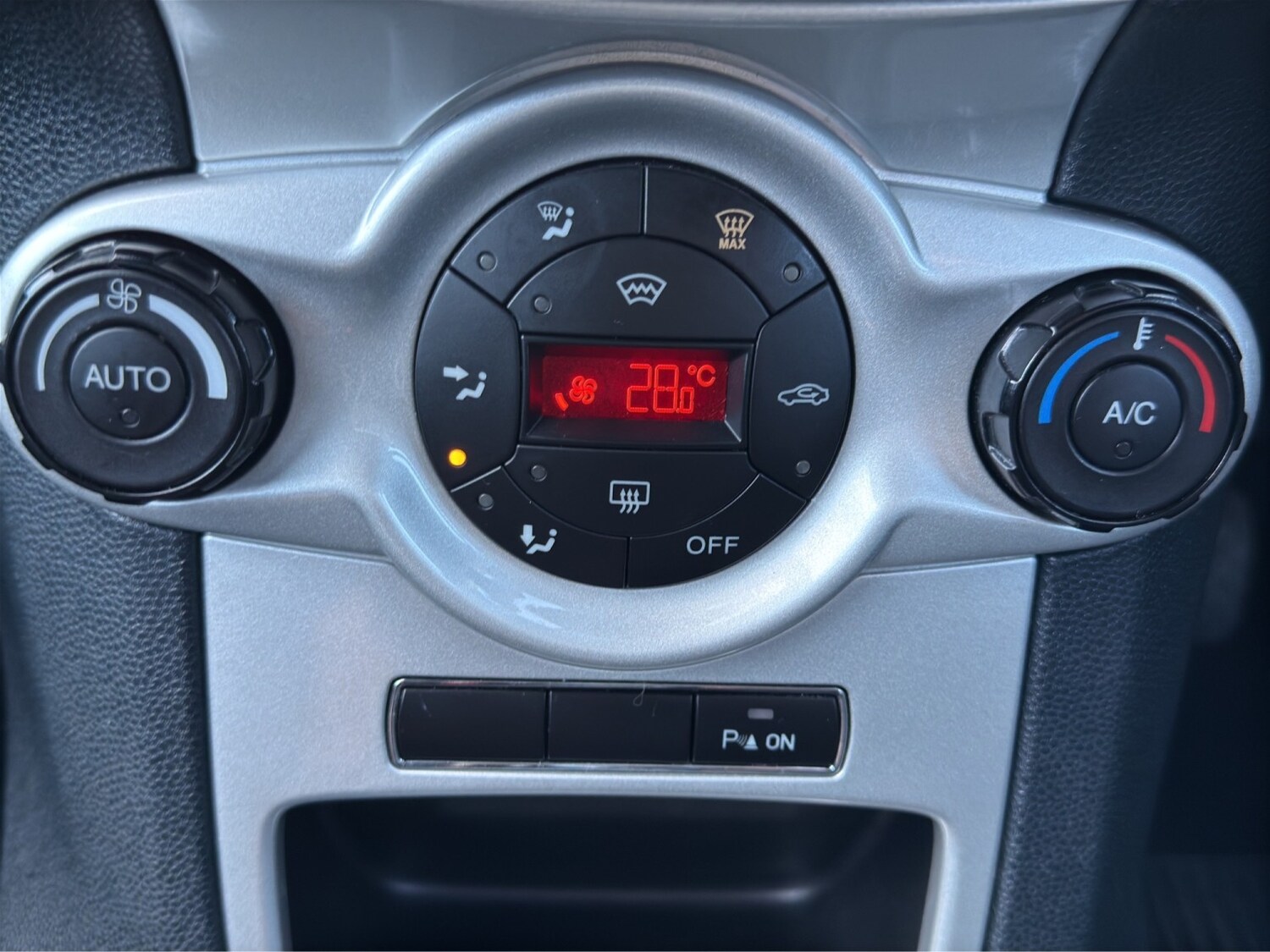 Used Ford Fiesta 2012 for sale - 78190661: Photo 25