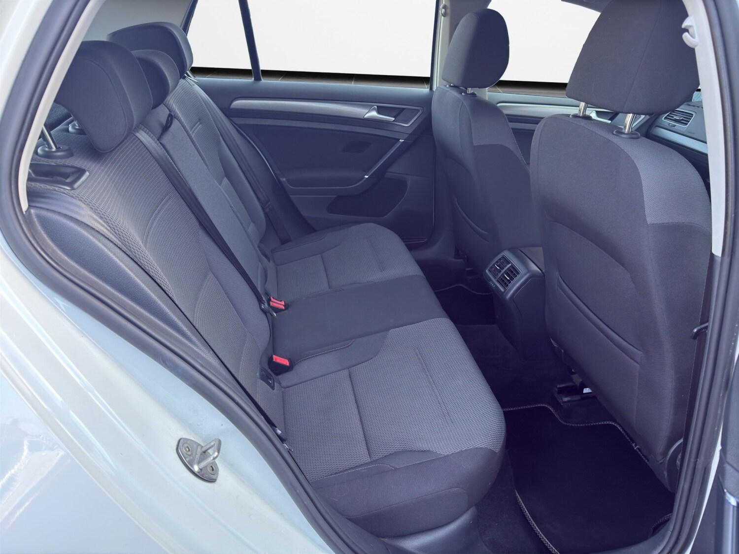 Used Volkswagen Golf 2013 for sale - 77953980: Photo 14