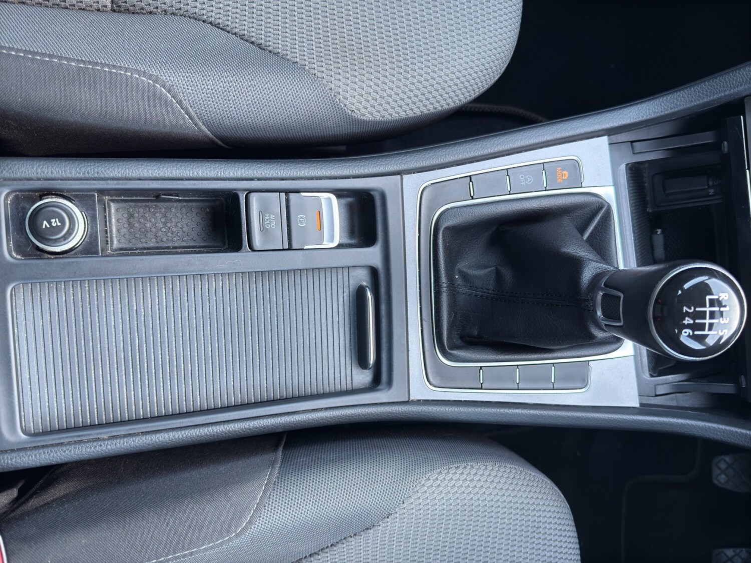 Used Volkswagen Golf 2013 for sale - 77953980: Photo 24