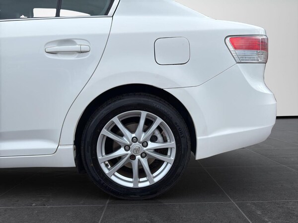 Used Toyota Avensis 2010 for sale - 76246130: Photo 26