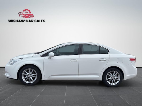 Used Toyota Avensis 2010 for sale - 76246130: Photo 2