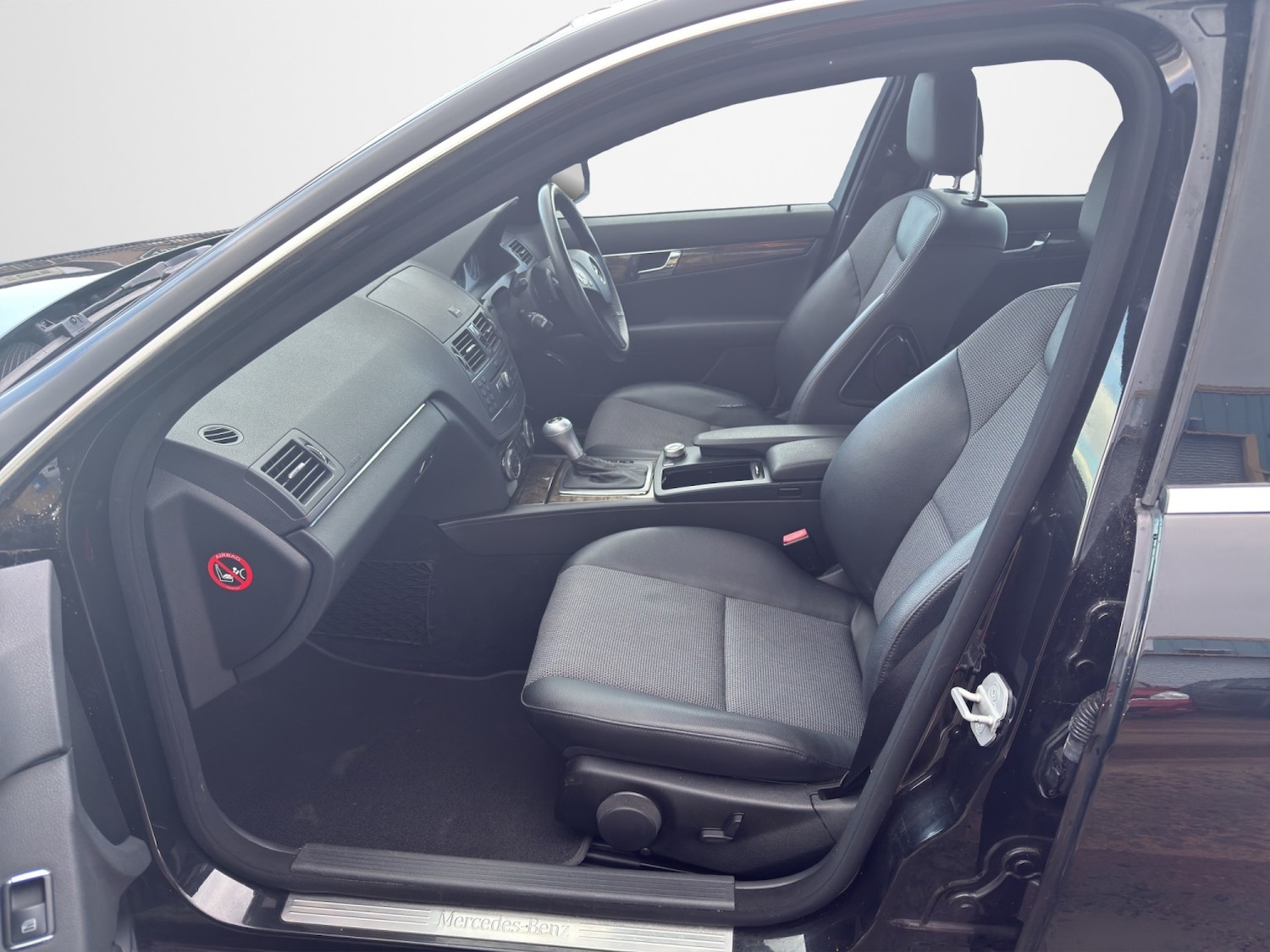 Used Mercedes-Benz C Class 2008 for sale - 77891685: Photo 14