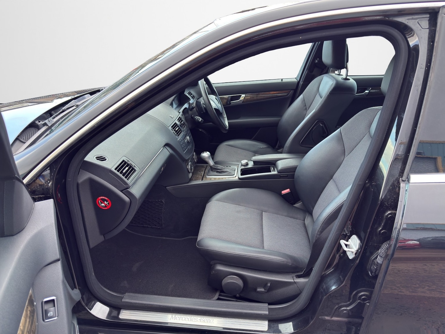 Used Mercedes-Benz C Class 2008 for sale - 77891685: Photo 18