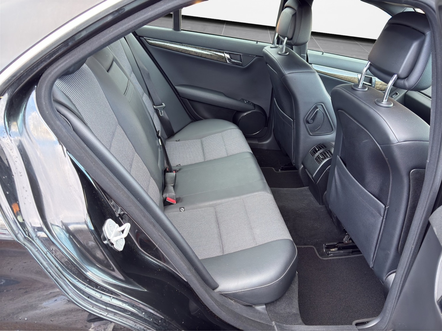 Used Mercedes-Benz C Class 2008 for sale - 77891685: Photo 19